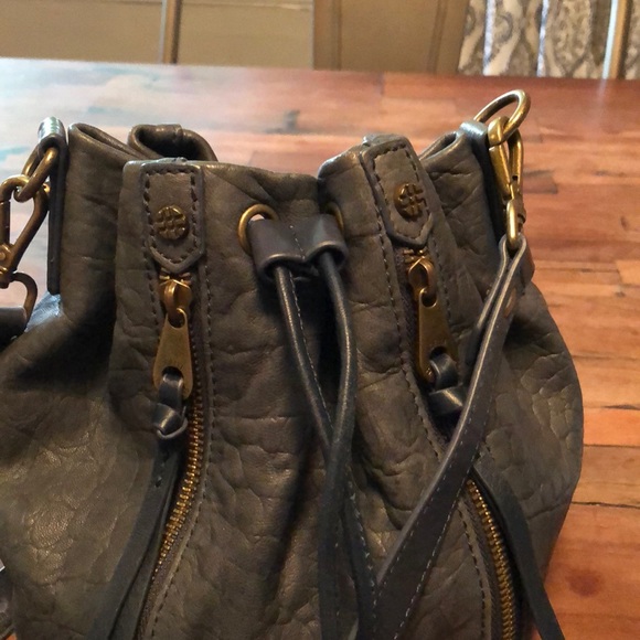 Joelle Hawkens Dakota Leather Bag - Picture 2 of 8